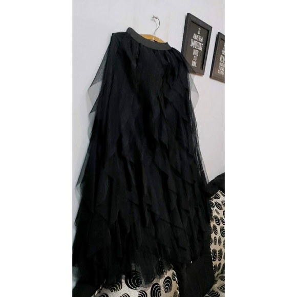 Black net flared skirt - Picture 3 of 5